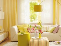 Желтый цвет в гостиной