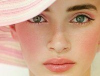 Правила макияжа в розовых тонах