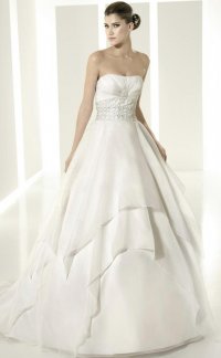 Модные свадебные платья 2012: А-силуэт