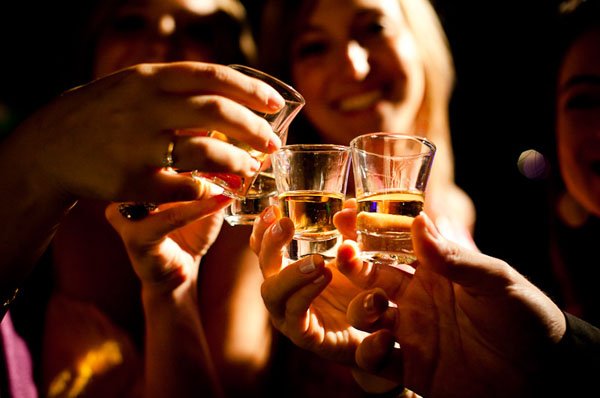 25 вещей, которые хоть раз должна сделать пьяная девушка