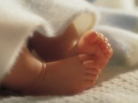 Как стричь ногти новорожденным?