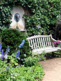 Садовая скамейка: где лучше поставить?