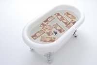 Пена для ванны в денежных купюрах