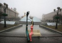 Влюбленный фонарь в Киеве