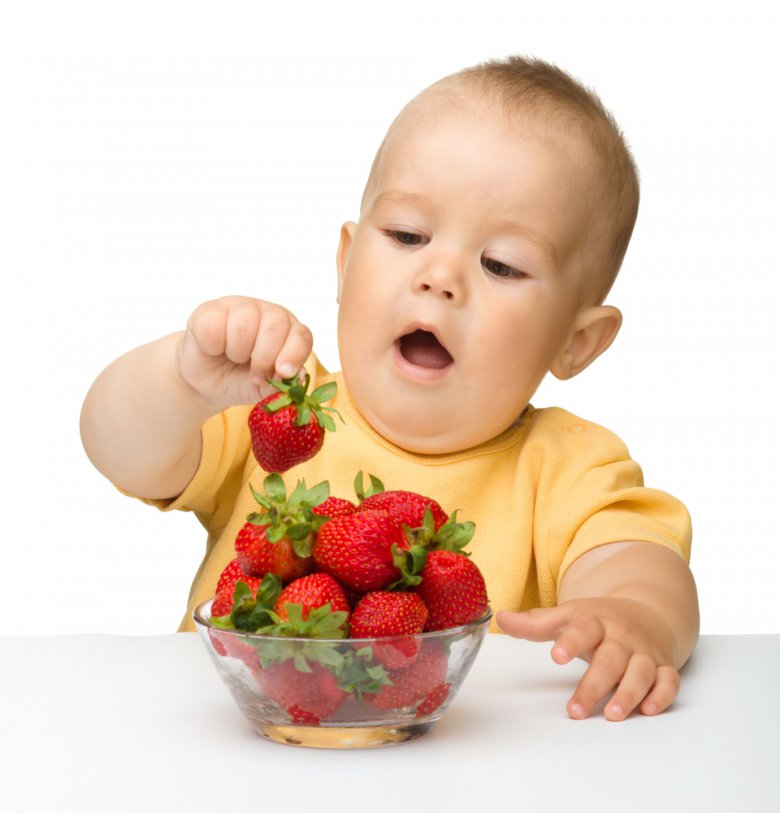 Как правильно вводить ягоды в рацион ребенка