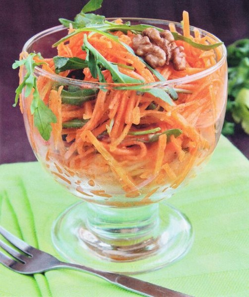 Салат из моркови с грецкими орехами