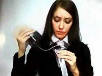 Как завязать женский галстук?