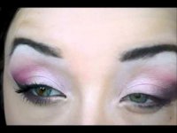 Урок по красивому розовому макияжу