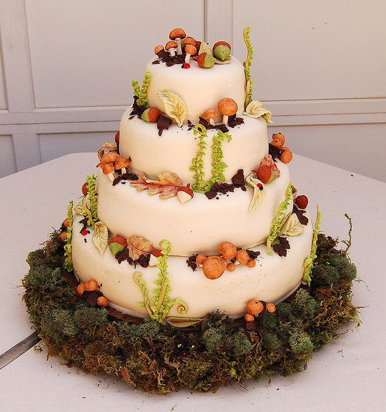 «Лесной» свадебный торт