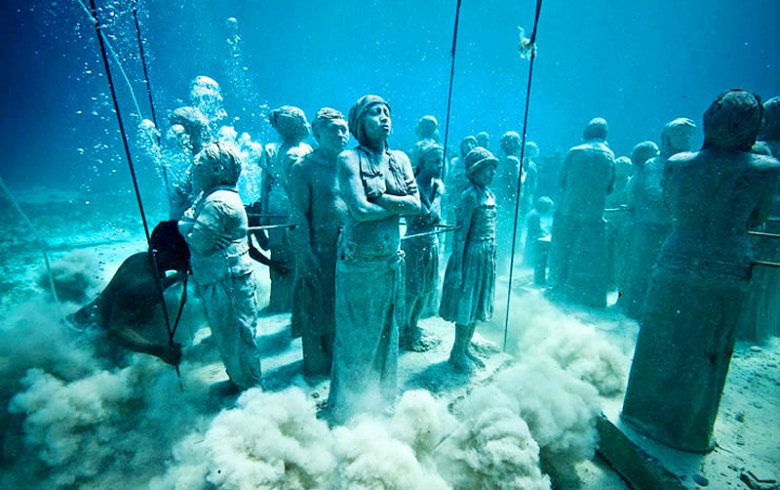 Подводный музей скульптур в Мексике