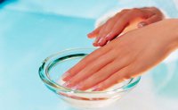 Ванночки для ногтей: масло и соль