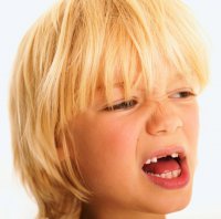 Как научить ребенка реагировать на дразнилки?