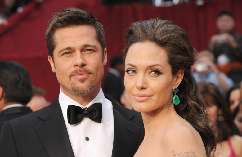 Брэд Питт и Анджелина Джоли выбрали обручальные кольца