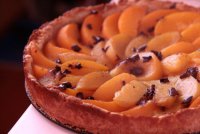 Персиковый пирог с шоколадной крошкой