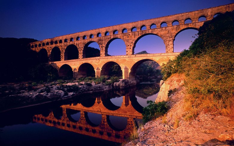 5 самых захватывающих акведуков: акведук Пон-дю-Гар