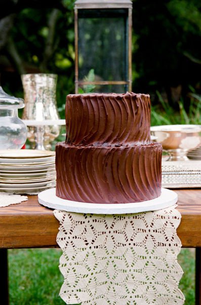 Свадебный торт «Шоколадные волны»