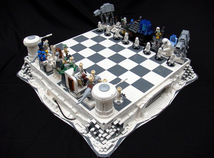Шахматы от Lego для фанатов «Звездных войн»