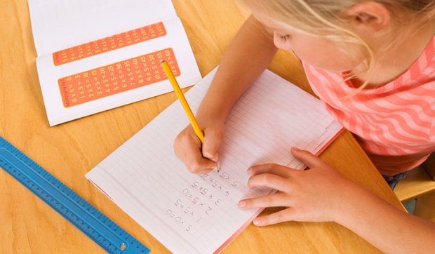 Как отучить ребенка спиывать домашние задания