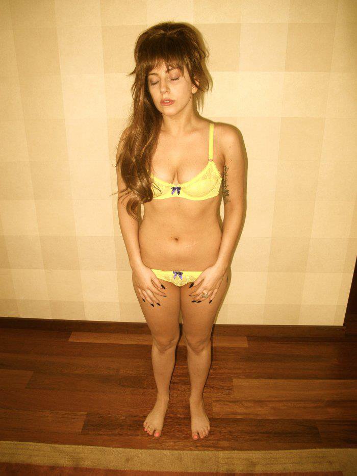 Леди Гага призналась, что страдает булемией и анорексией с 15 лет