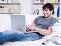 Как бороться с мужскими недостатками: он постоянно сидит за компьютером