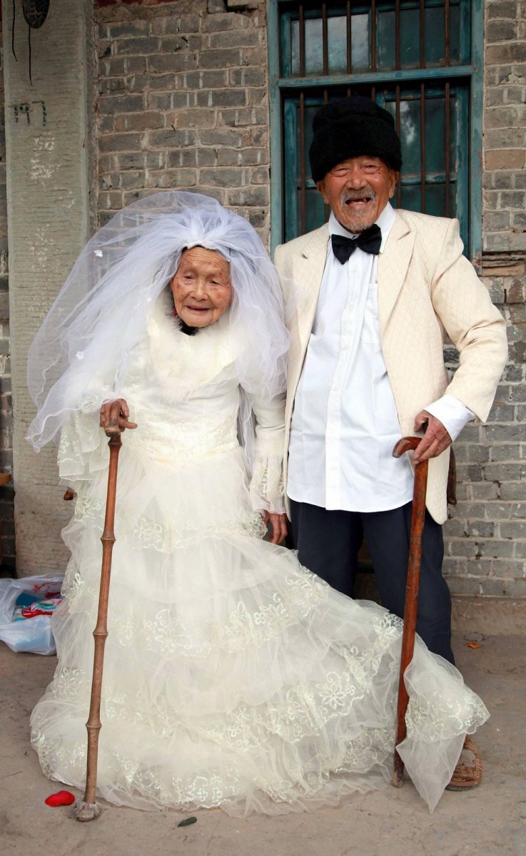 Первое свадебное фото спустя 88 лет совместной жизни