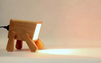 Светильник-собачка Frank Lamp от Pana Objects