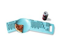 Клавиатура для тех, кто любит пообедать за компьютером