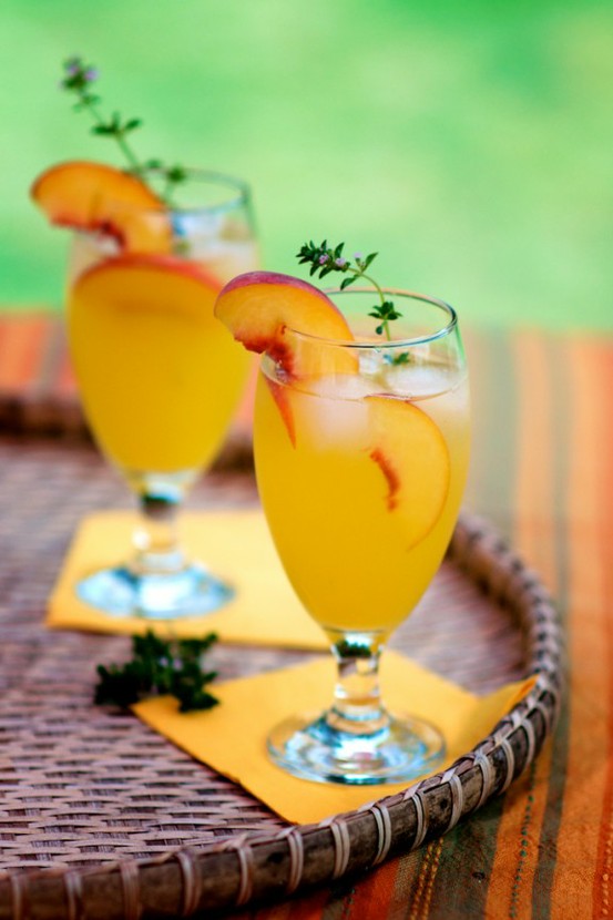 Новогодние коктейли с шампанским: «Персиковый восторг»