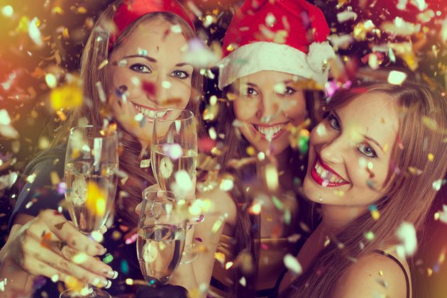 5 фотографий, которые вы обязаны сделать на Новый год: бокал шампанского
