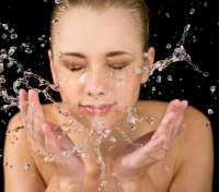 Как поддерживать водный баланс кожи