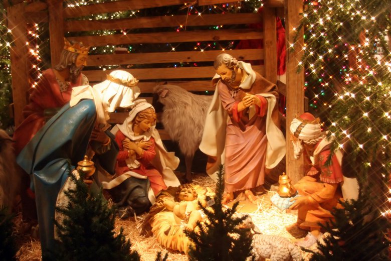 Колядки на Рождество: Нынче Ангел нам спустился