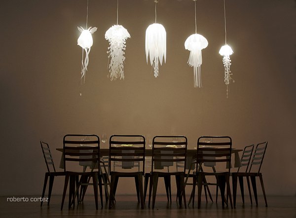 Мы веселые медузы: коллекция светильников Jellyfish Lamps от Roxy Russell