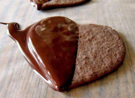 Десерты для влюбленных: шоколадно-коричные сердца