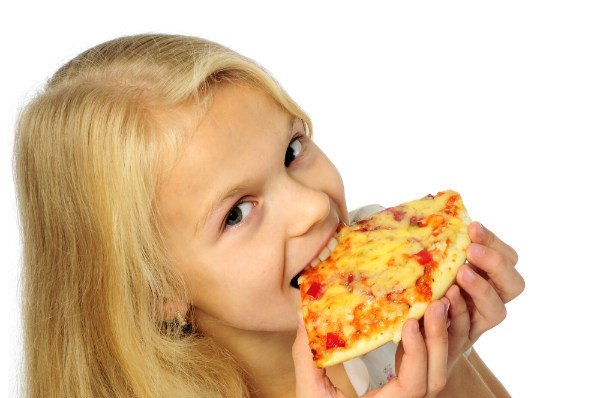 Как отучить ребенка от вредной пищи?