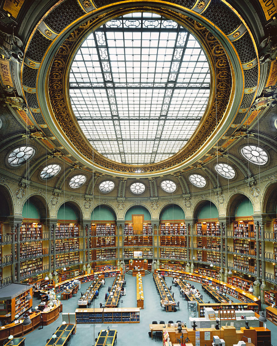 Французский стиль: Национальная библиотека (Париж)