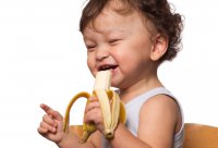 Когда давать банан ребенку?