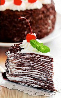 Торт из шоколадных блинчиков