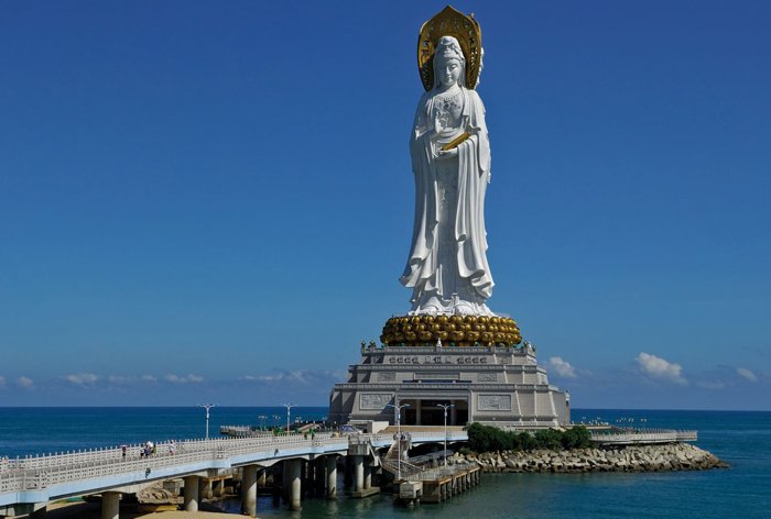 Самые высокие статуи мира: статуя Гуаньинь в Санья