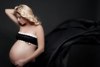 Идея для фотосессии во время беременности: одежда и ткани