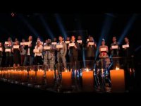 Участники и наставники шоу The Voice исполнили «Hallelujah» в память о жертвах стрельбы в Ньютауне