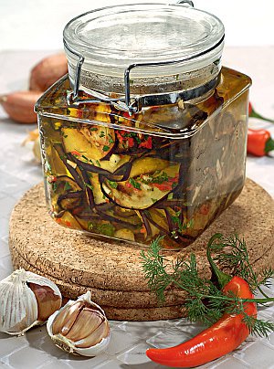 Консервированные баклажаны в оливковом масле