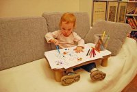 Столик для ребенка из картона