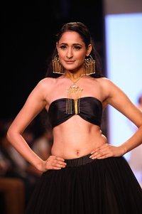 Индийская неделя ювелирной моды IIJS-2013: Pallavi Foley
