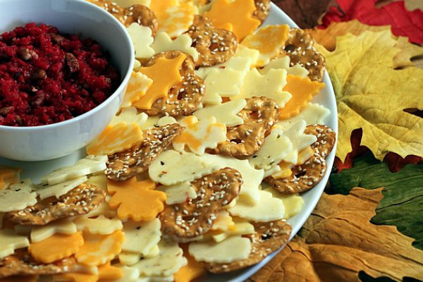 Осенняя сырная тарелка