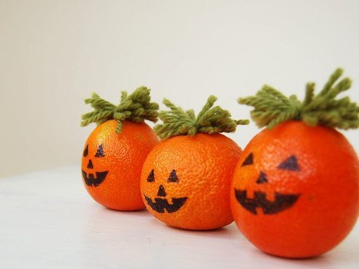 Детские поделки к Хэллоуину: тыковки из апельсинов