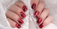 Маникюр на Хэллоуин: кровавые ногти