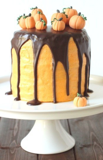 Апельсиново-шоколадный торт на Хэллоуин