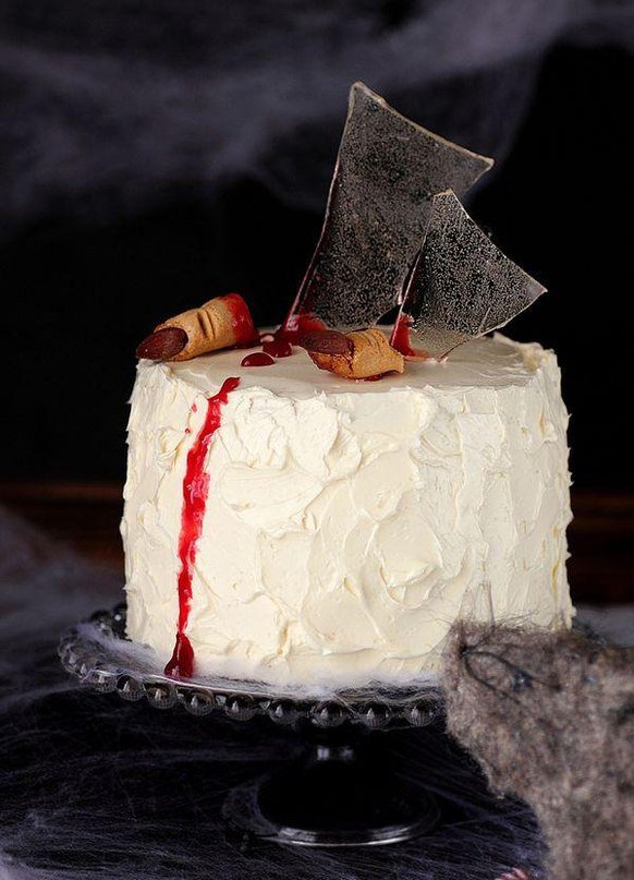 Идея украшения торта на Хэллоуин