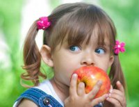 Как выбрать яблоки для ребенка