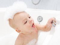 Ребенок боится воды: что делать?
